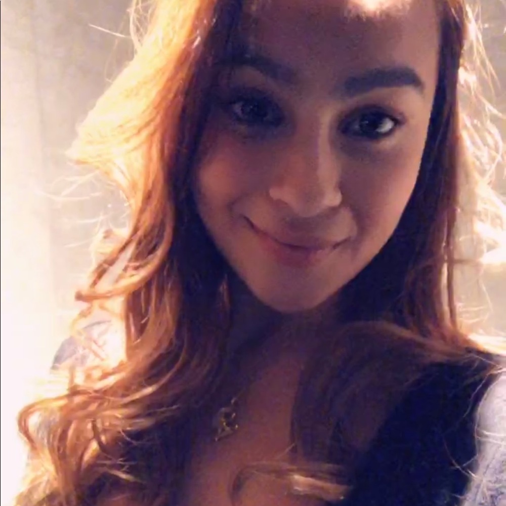 Meet your Posher, Natasha